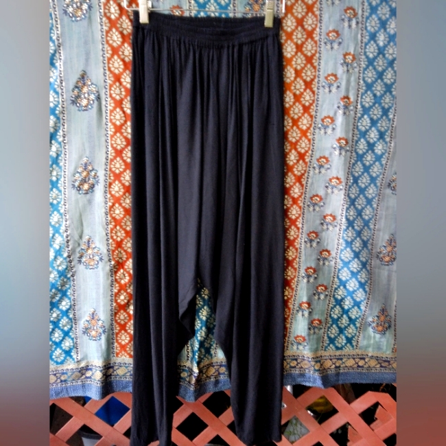 Synergy Harem Pants